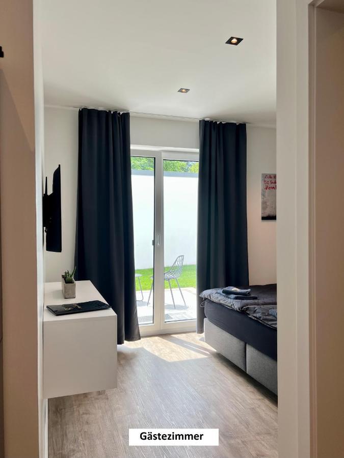 "Auslese 54" -Direkt Am Moselufer- Gaestezimmer & Ferienwohnung ทราเบิน-ทราร์บาค ภายนอก รูปภาพ